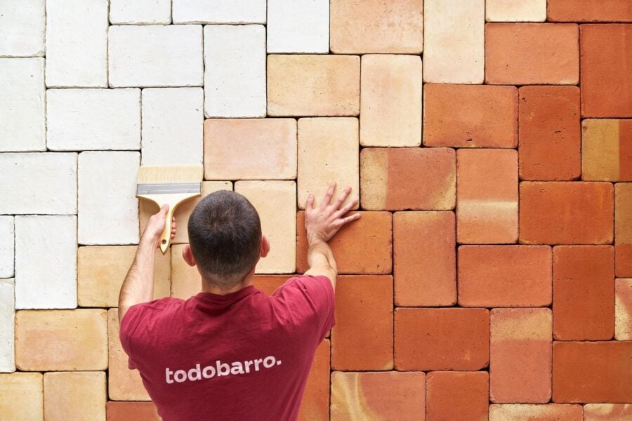 como mantener suelos de barro