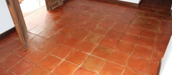 Cómo proteger suelos de barro