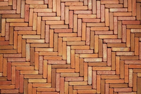 Ladrillo de barro cocido en forma de espiga