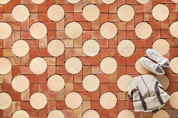 Explora la colección Vélez