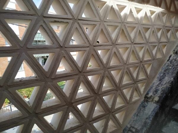 Una casa sostenible contra la sequía inspirada en la antigüedad