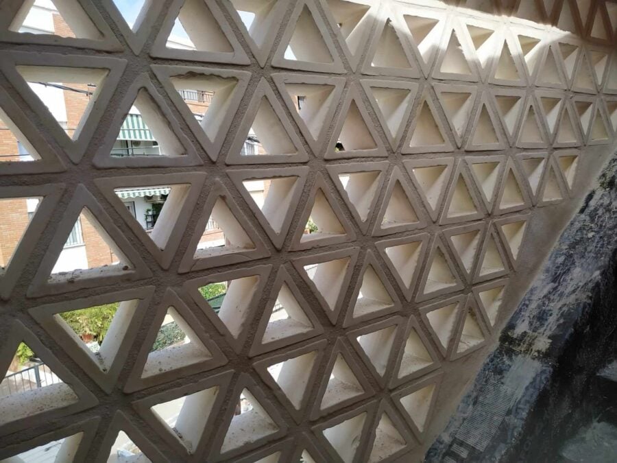 Una casa sostenible contra la sequía inspirada en la antigüedad